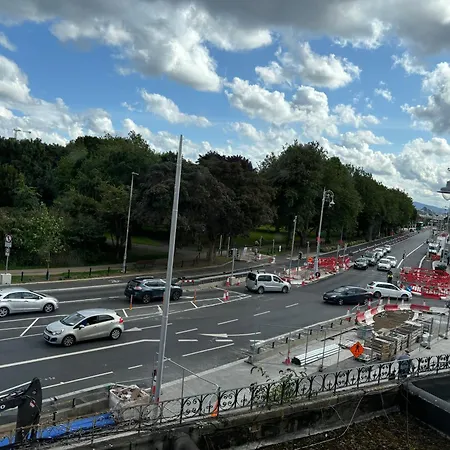 Cozy Pink House Fairview 6 Beds Appartamento