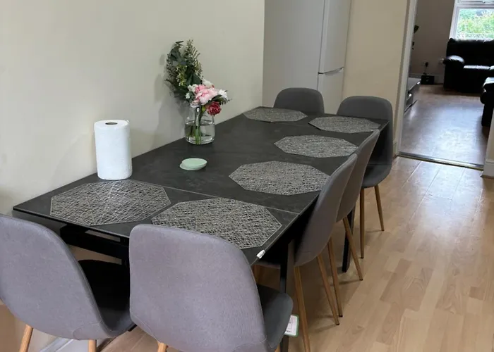 Appartement Cozy Pink House Fairview 6 Beds Dublin