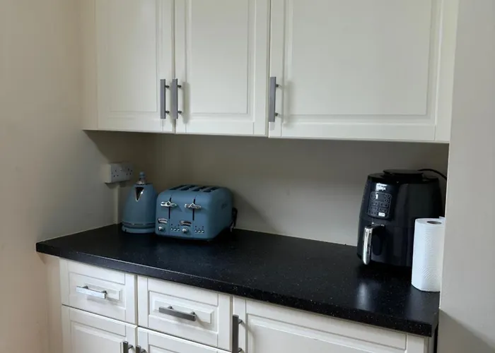 Cozy Pink House Fairview 6 Beds