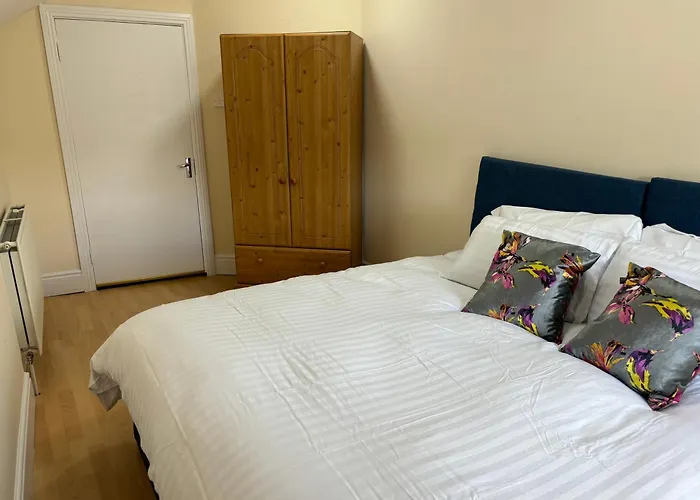 Cozy Pink House Fairview 6 Beds Appartement *